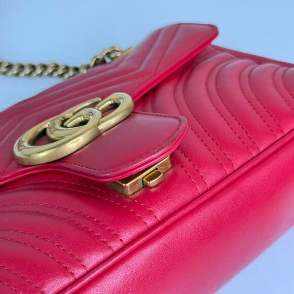 Gucci GG Logo Red Medium Marmont Shoulder Bag with Gold Chain Crossbody Style - Picture 7 of 9